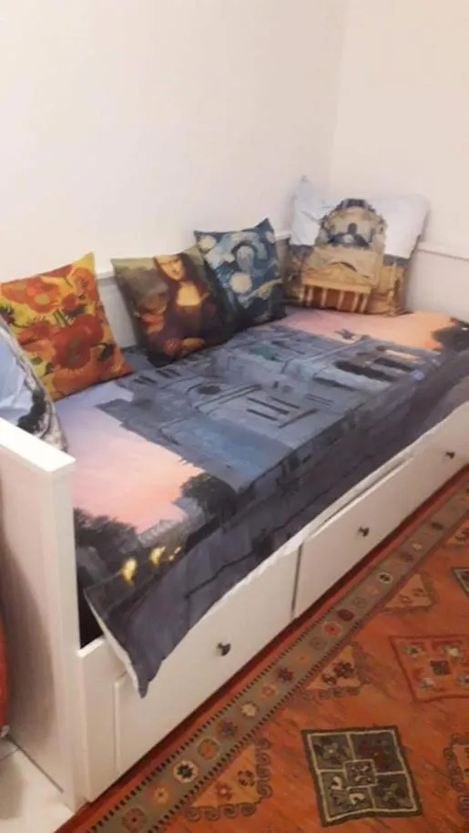 Petite Maison: Charming Self-Clean Stay in Prime Location Paris 0*,