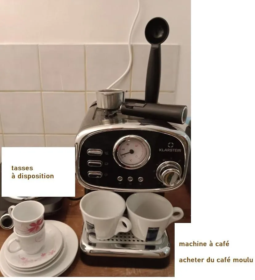 Petite Maison: Charming Self-Clean Stay in Prime Location Paris 0*,  France